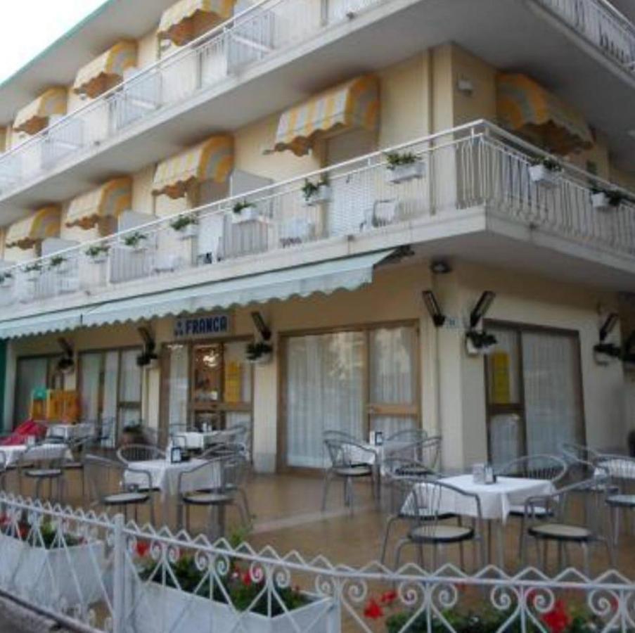 Hotel Franca Misano Adriatico Buitenkant foto